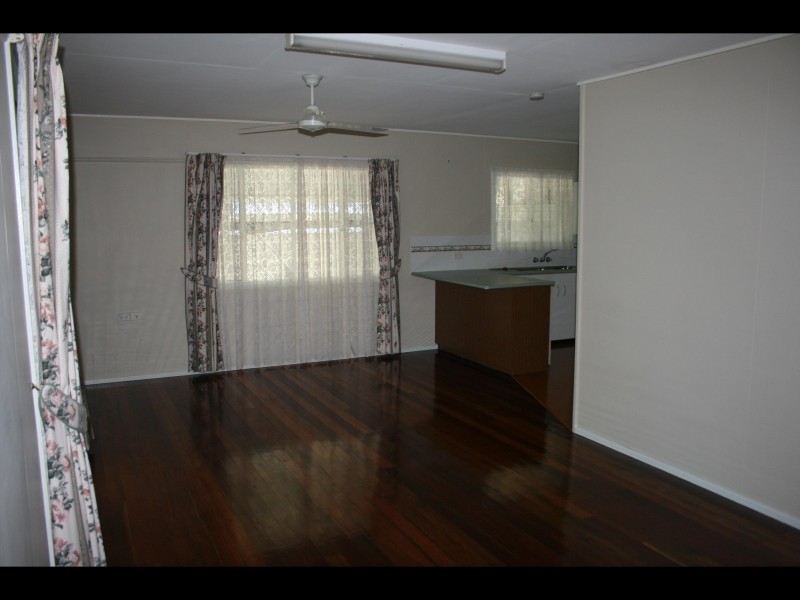 34 Hervey Street, Scarness QLD 4655