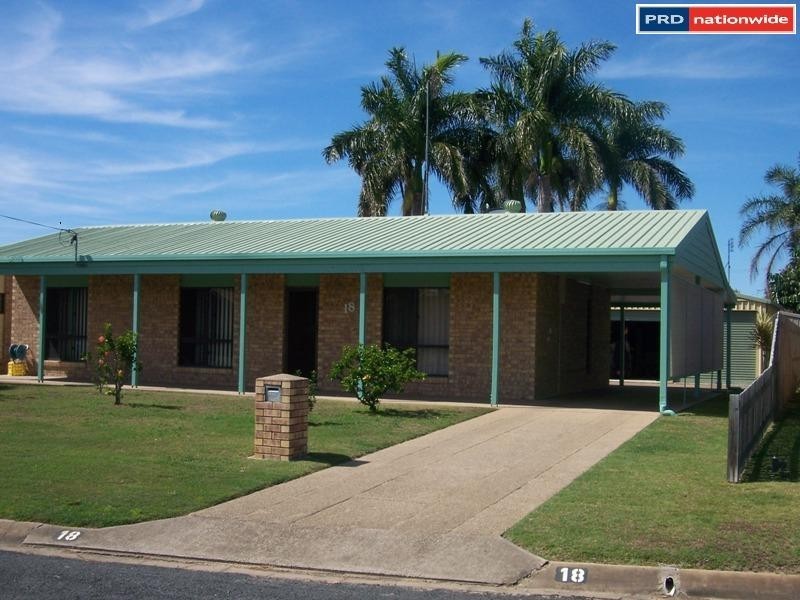 18 South Street, Urangan QLD 4655