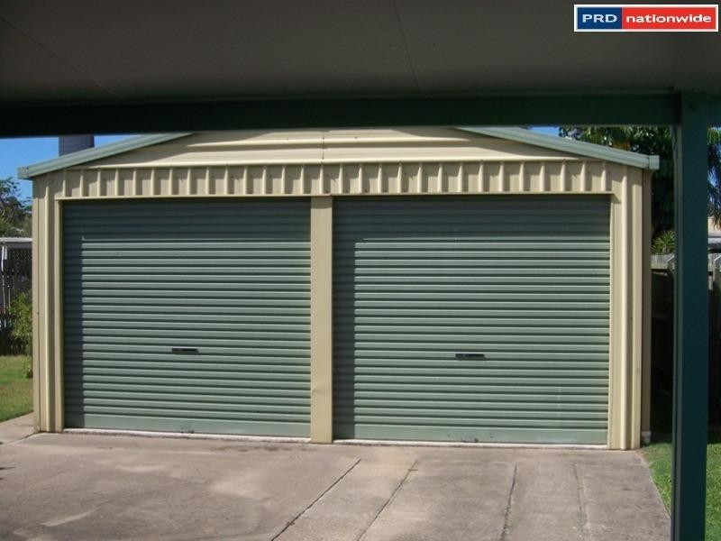 18 South Street, Urangan QLD 4655