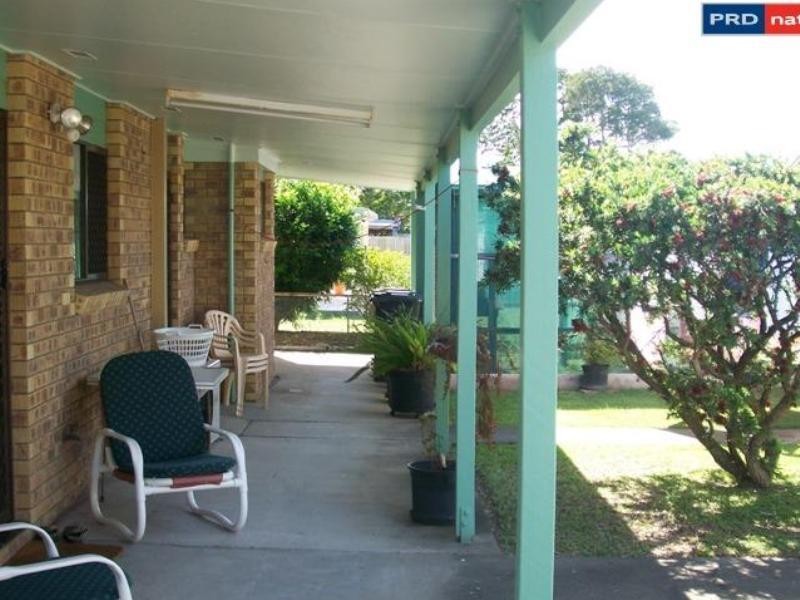 18 South Street, Urangan QLD 4655