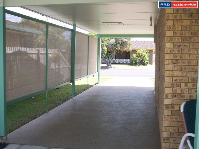 18 South Street, Urangan QLD 4655