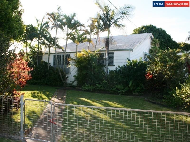38 Ocean Street, Torquay QLD 4655