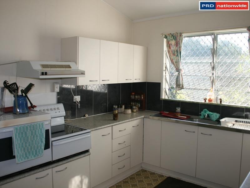 38 Ocean Street, Torquay QLD 4655