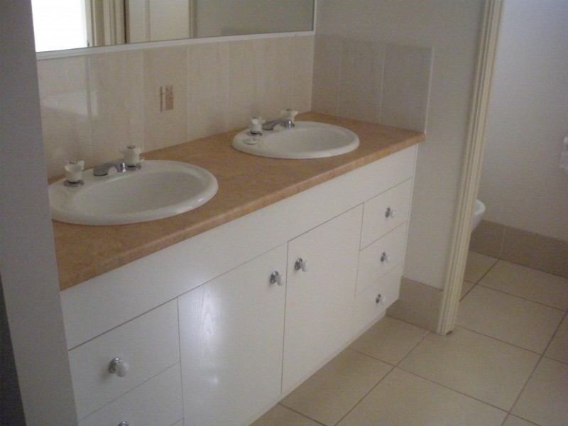 15 Layde Court, Urangan QLD 4655