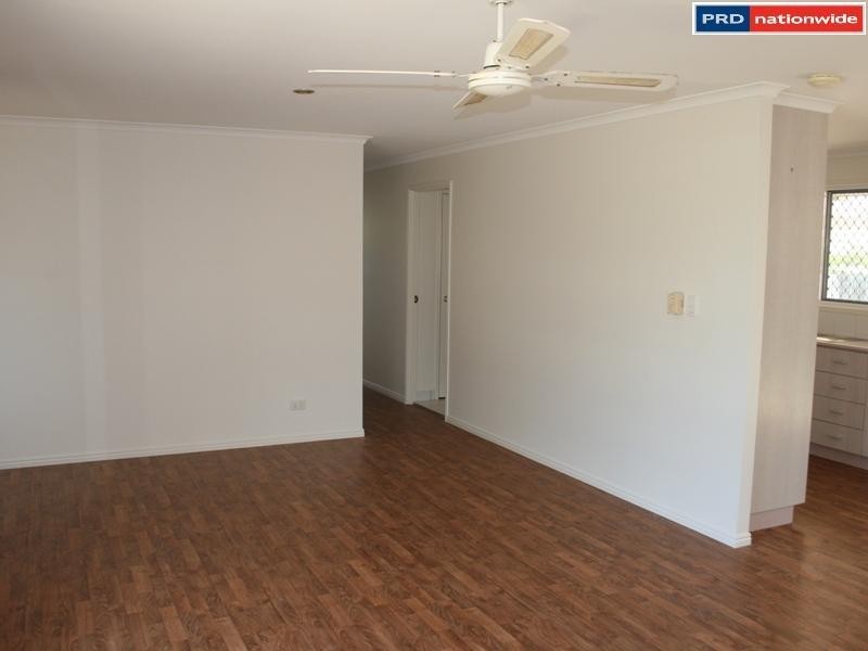 77 Exeter St, Torquay QLD 4655