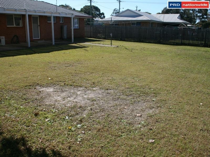 77 Exeter St, Torquay QLD 4655