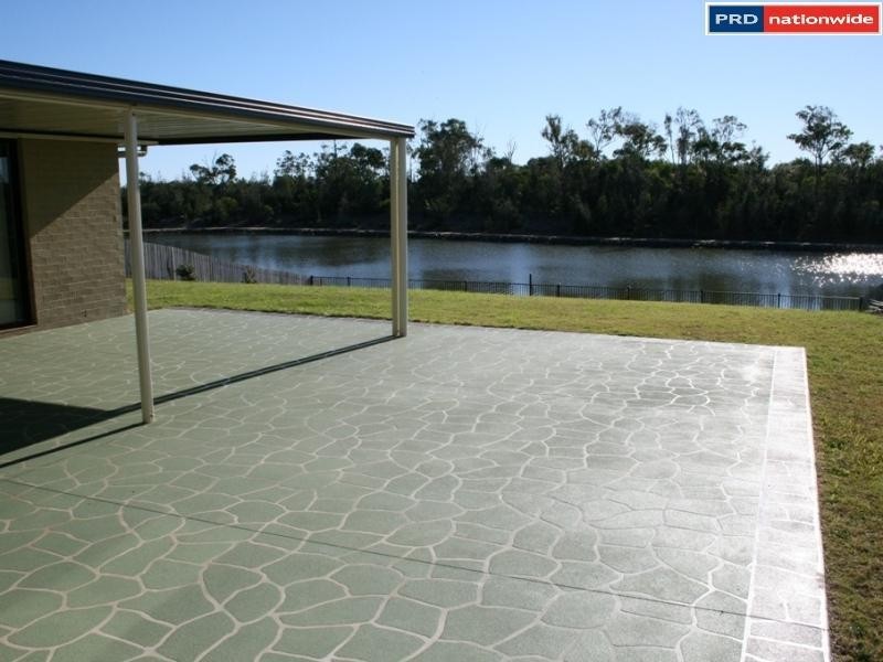 13 Lady Penrhyn Dr, Eli Waters QLD 4655