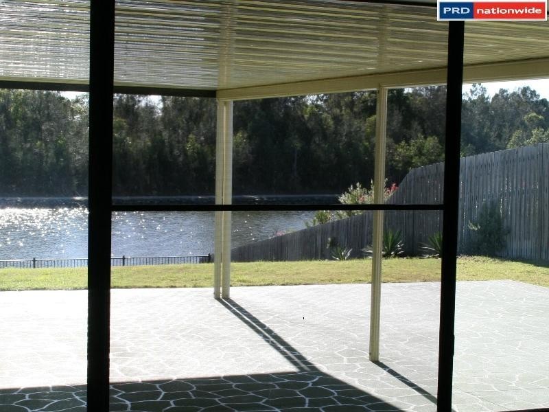 13 Lady Penrhyn Dr, Eli Waters QLD 4655