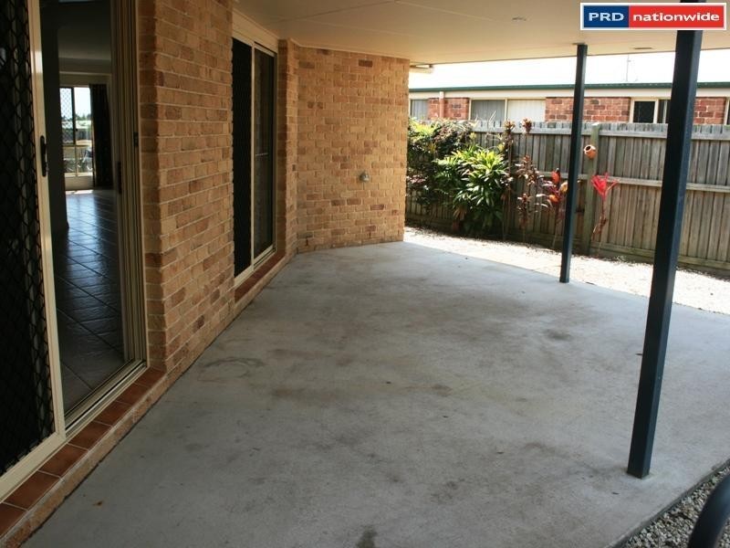 90  Bauhinia St, Kawungan QLD 4655