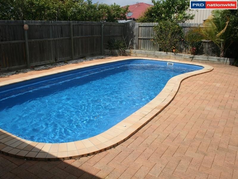 90  Bauhinia St, Kawungan QLD 4655