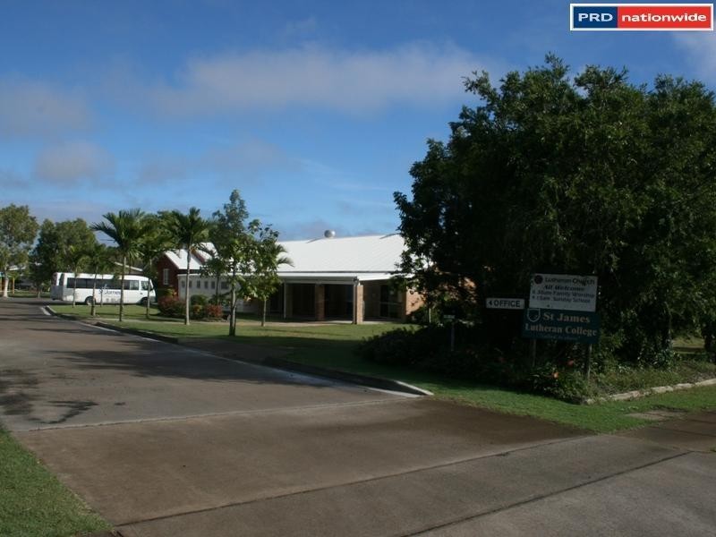 90  Bauhinia St, Kawungan QLD 4655