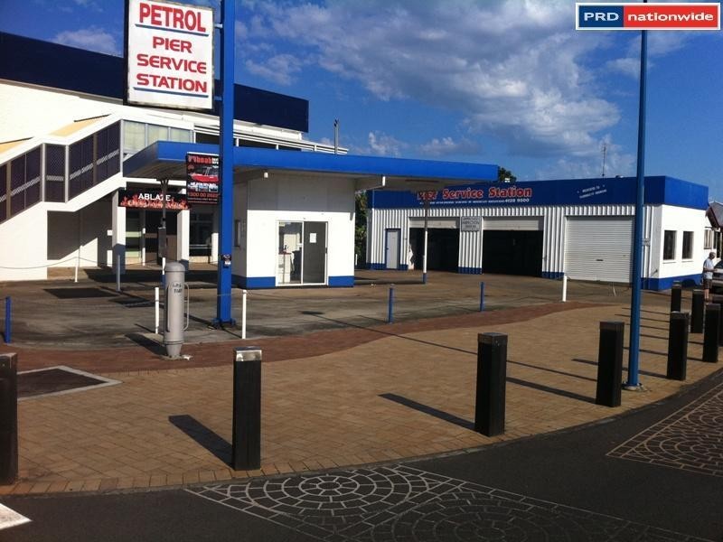 6  Pier St, Urangan QLD 4655
