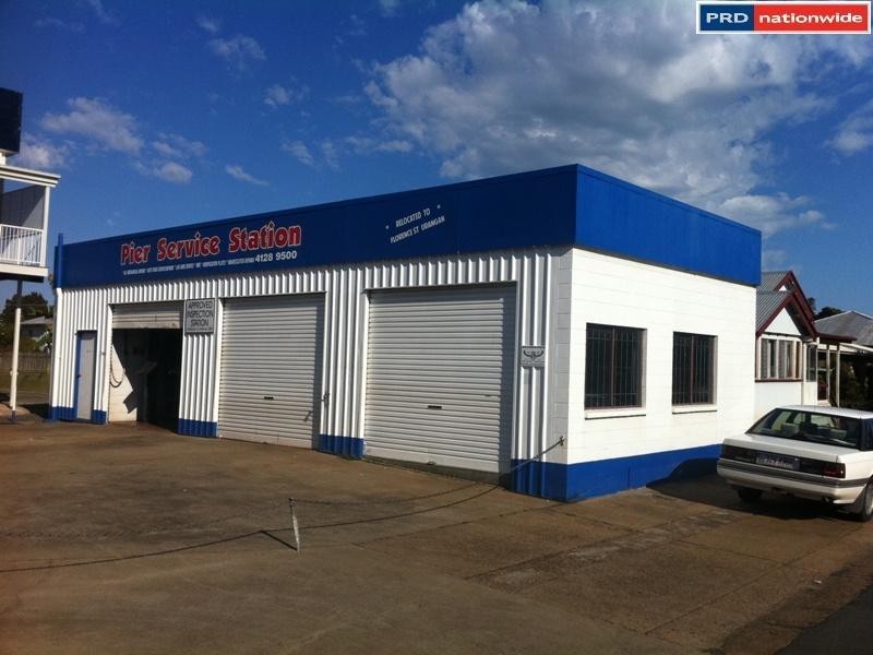 6  Pier St, Urangan QLD 4655