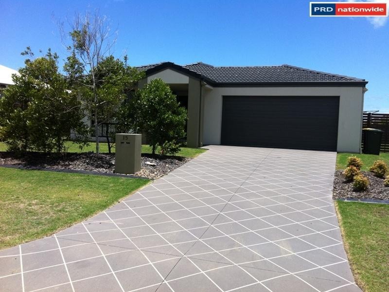 15 Fishburn Way, Eli Waters QLD 4655