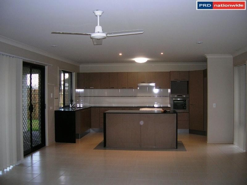 15 Fishburn Way, Eli Waters QLD 4655