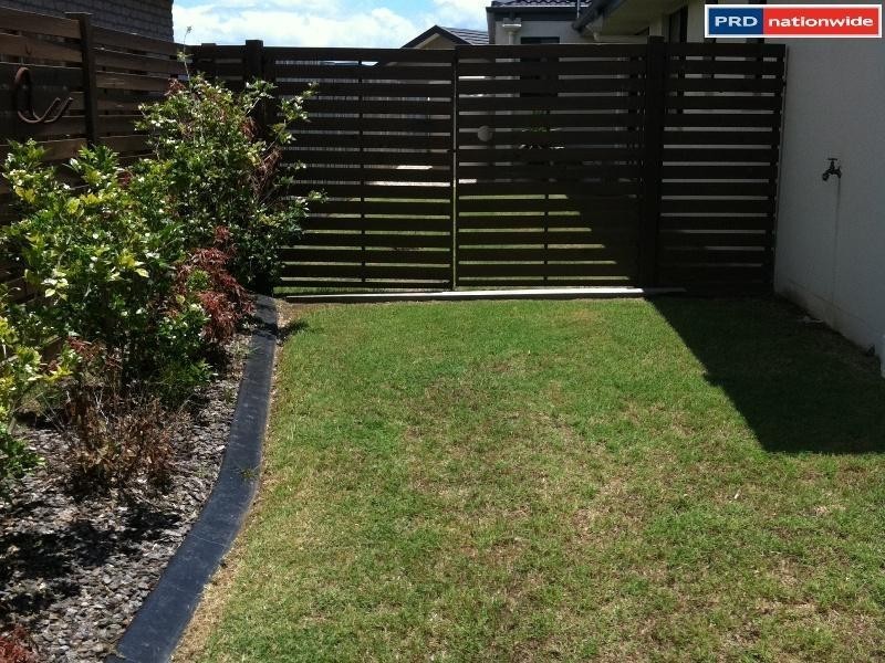 15 Fishburn Way, Eli Waters QLD 4655