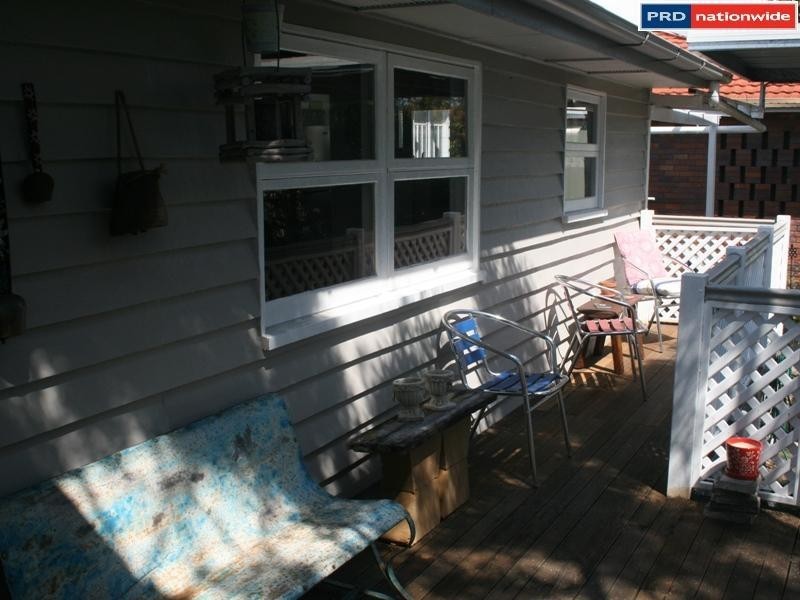 11 Barnstaple St, Torquay QLD 4655