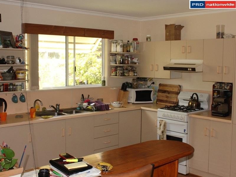 10 Newcastle Street, Burrum Town QLD 4659