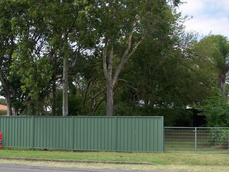 11 Hibiscus Street, Urangan QLD 4655