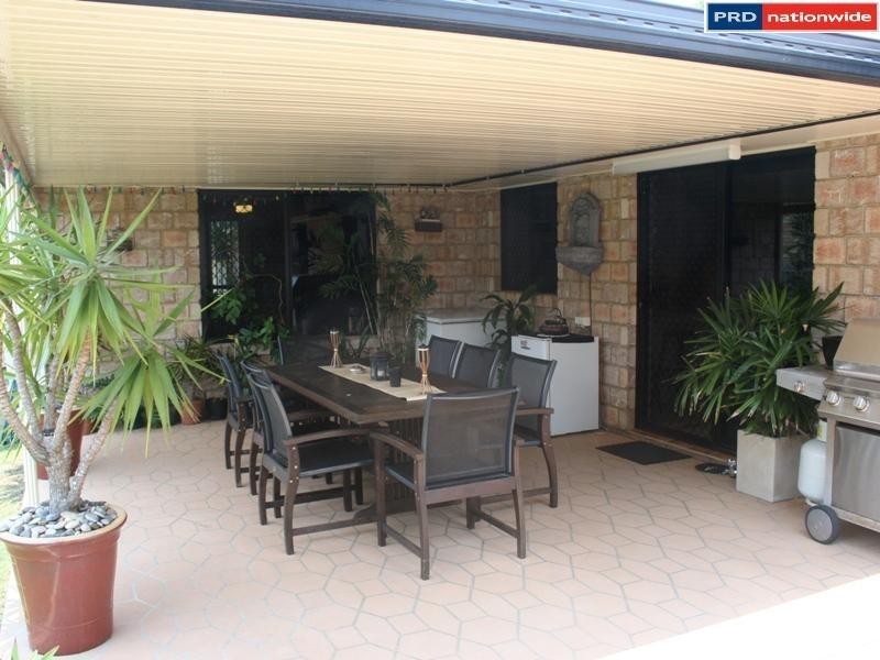 4 Trill Ct, Urangan QLD 4655