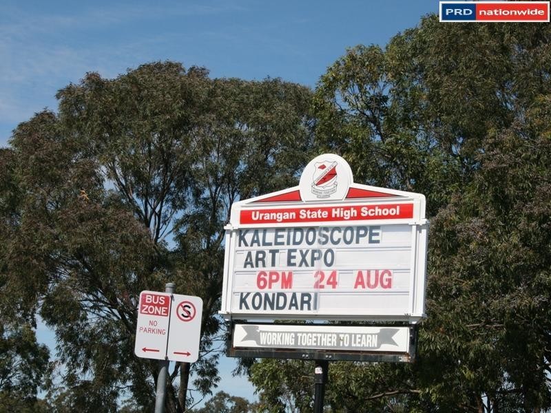 53 Moolyyir St, Urangan QLD 4655