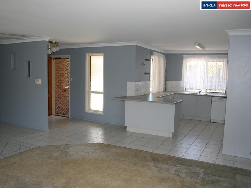 44 Brighton St, Point Vernon QLD 4655