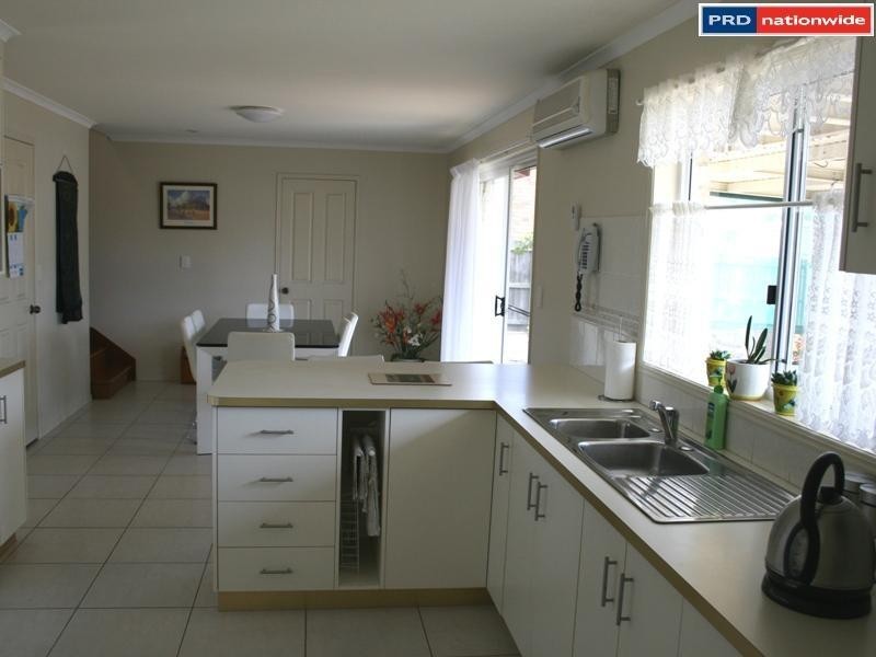 4 Swaney Court, Urangan QLD 4655
