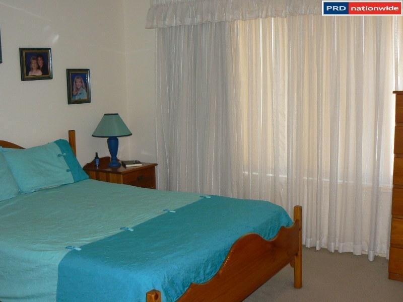 1 Border Ct, Torquay QLD 4655