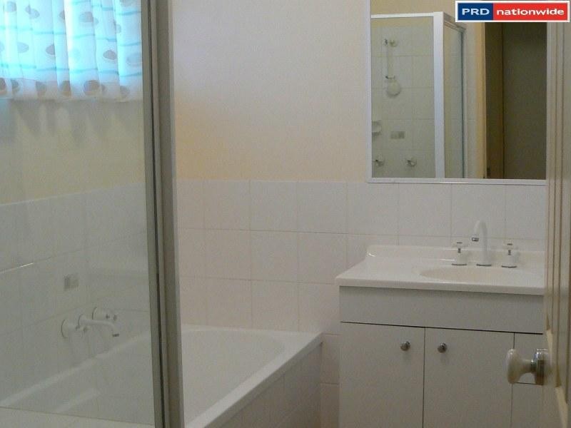 1 Border Ct, Torquay QLD 4655