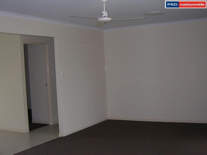 3 Lady Nelson Dr, Eli Waters QLD 4655