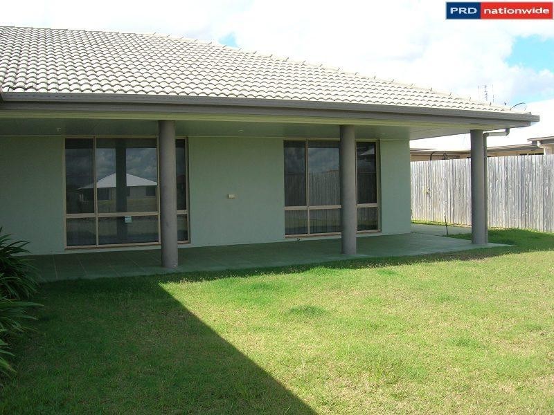 3 Lady Nelson Dr, Eli Waters QLD 4655