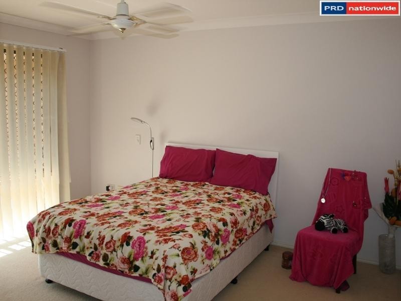 32 Oleander Ave, Scarness QLD 4655