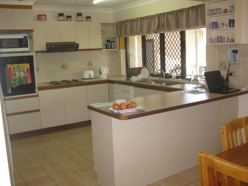 27 Honeysuckle Avenue, Kawungan QLD 4655