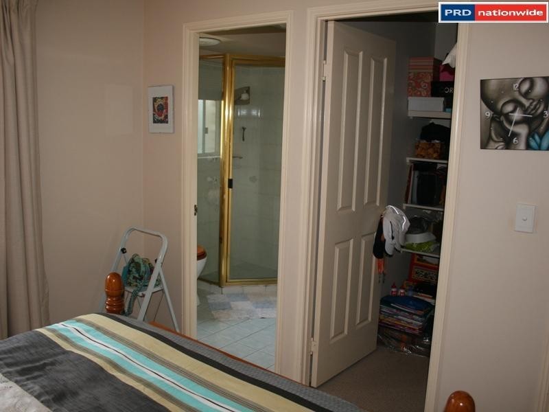 15 Faye Ave, Scarness QLD 4655