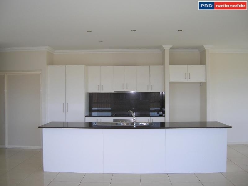 11 Ripley Avenue, Pialba QLD 4655