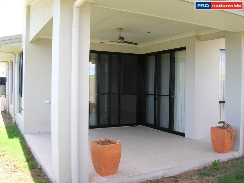 11 Ripley Avenue, Pialba QLD 4655