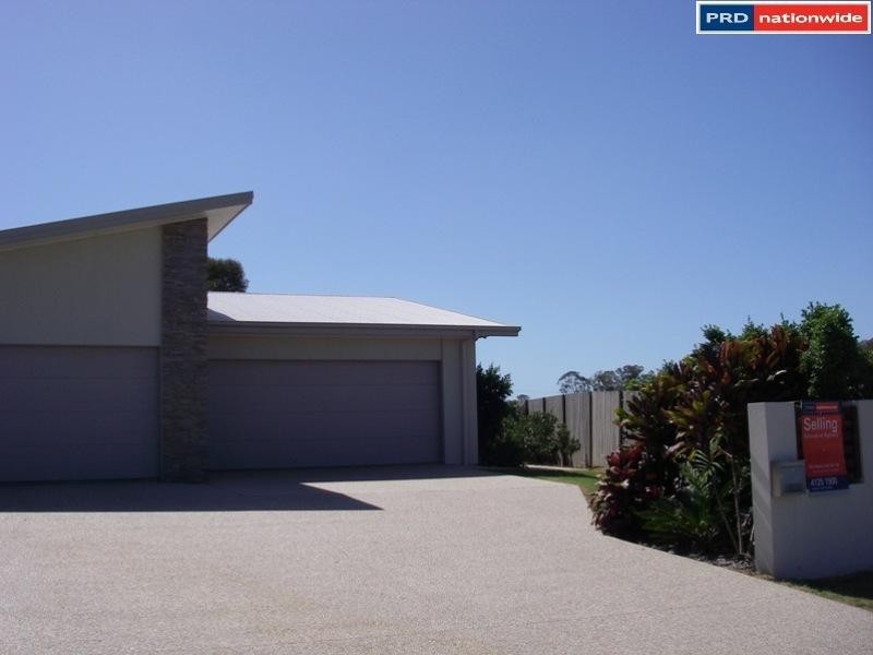 11 Ripley Avenue, Pialba QLD 4655