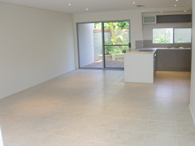 8/187 Torquay Road, Scarness QLD 4655