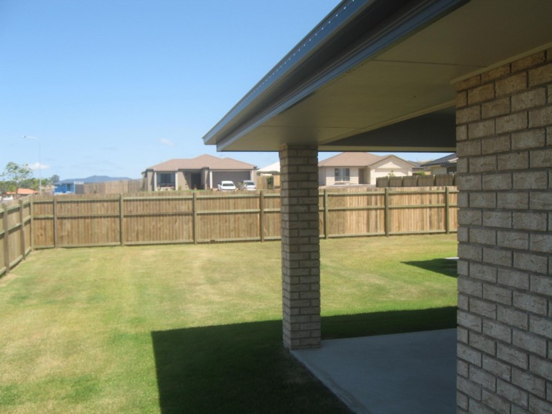 1 Bayridge Heights Drive, Nikenbah QLD 4655