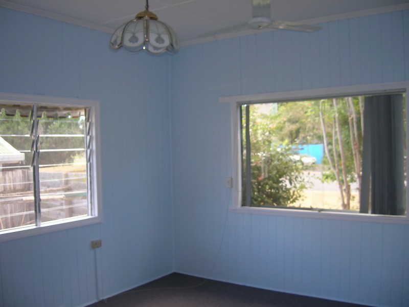 9 McKean Road, Scarness QLD 4655