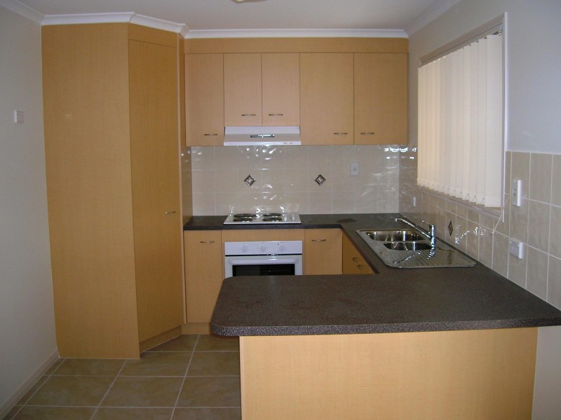 2/5 Daintree Drive, Urangan QLD 4655