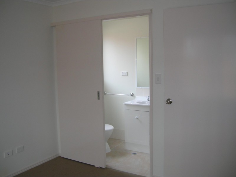 2/5 Daintree Drive, Urangan QLD 4655