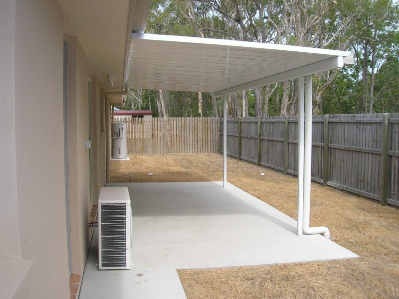 2/5 Daintree Drive, Urangan QLD 4655