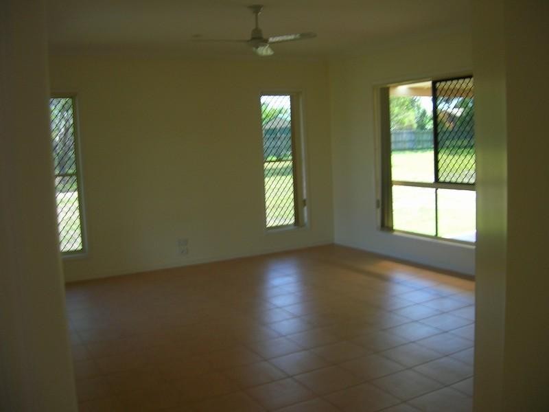 3 Lucyanne Court,, Urangan QLD 4655
