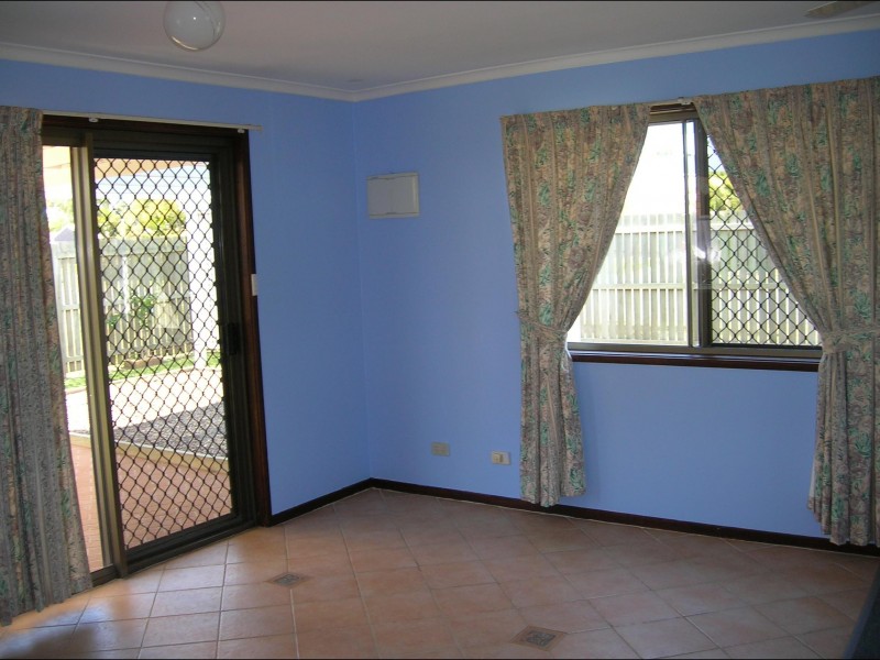 43 Michelle Drive, Point Vernon QLD 4655