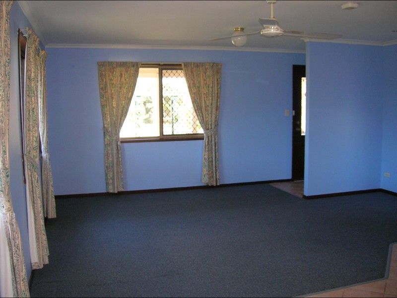 43 Michelle Drive, Point Vernon QLD 4655