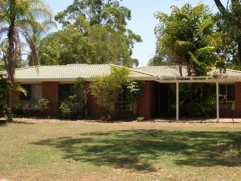 15 Senorita Parade, Urangan QLD 4655