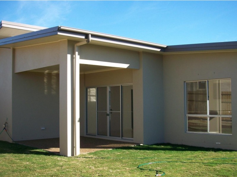18 Teresa Street, Kawungan QLD 4655