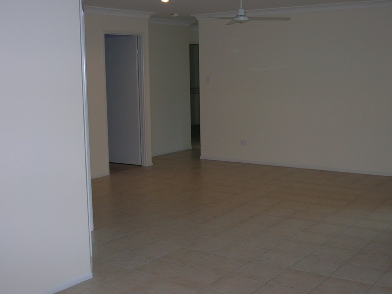 10 Marcocci Street, Urraween QLD 4655