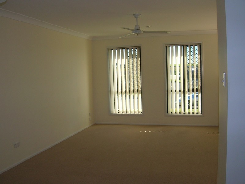 10 Marcocci Street, Urraween QLD 4655